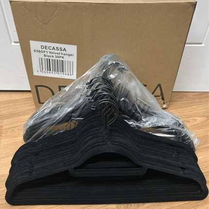 30x DECASSA Velvet Black Hangers Non Slip
