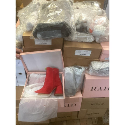 100x Pallet of Mixed Ladies Shoes *Mixed Styles*