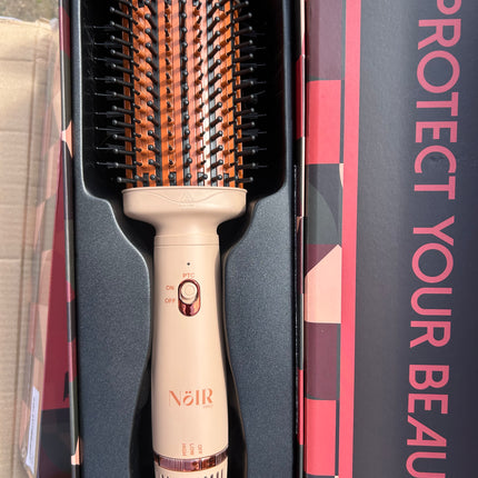 NoIR PRO Blow Dry & Style Hair Brush